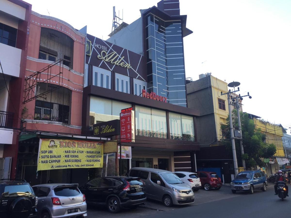 RedDoorz Plus @ Hotel Alden Makassar Exterior foto